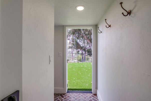 Interior, Recessed Lighting