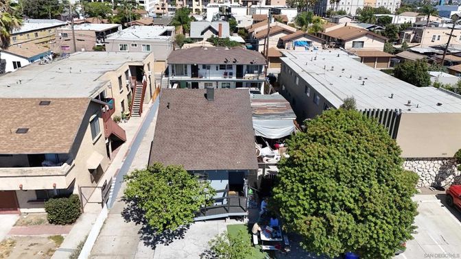 Exterior, Drone