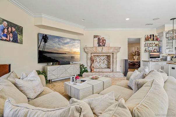 Fireplace, Interior, Living room, Pendant Lights, Recessed Lighting