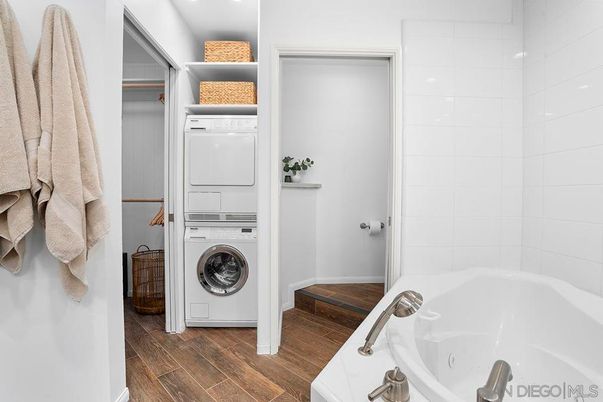 Bathroom, Interior, Utility Closets, Washer, Wood Texture Flooring