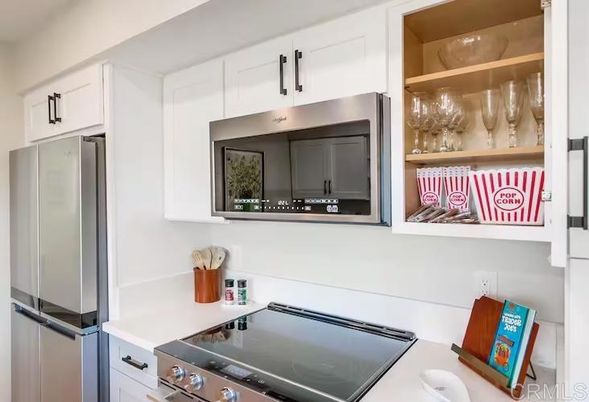 Interior, Kitchen, Stainless Steel Appliances