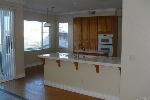 Interior, Kitchen, Pendant Lights, Wood Texture Flooring