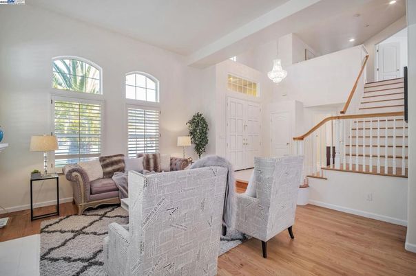 Chandelier, Interior, Living room, Recessed Lighting, Wood Texture Flooring