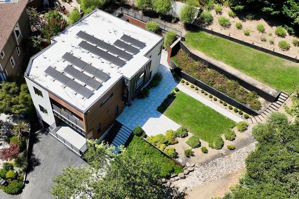 Exterior, Drone