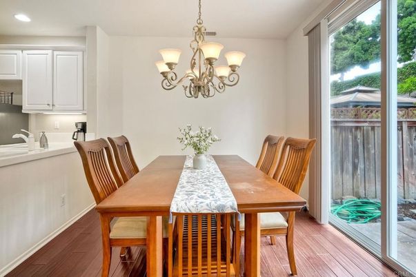 Chandelier, Dining room, Interior, Recessed Lighting, Wood Texture Flooring