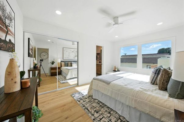 Bedroom, Interior, Recessed Lighting, Water, Wood Texture Flooring
