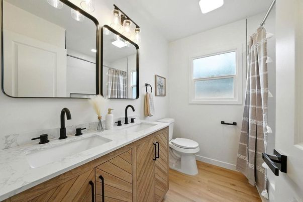 Bathroom, Dual Sink Vanities, Interior, Wood Texture Flooring