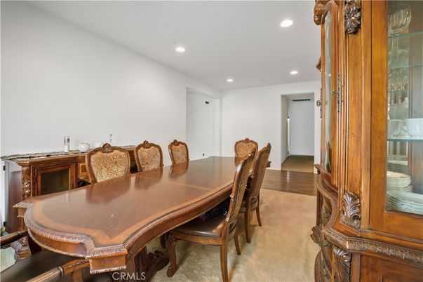 Dining room, Interior, Recessed Lighting