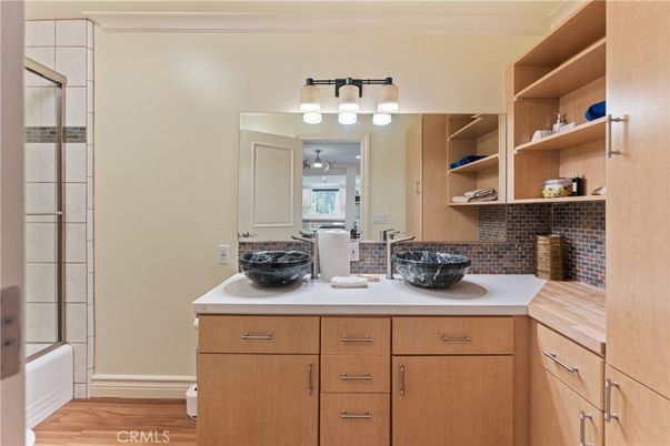 Bathroom, Dual Sink Vanities, Interior, Wood Texture Flooring