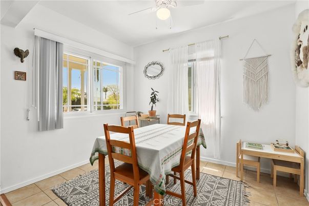 Dining room, Interior
