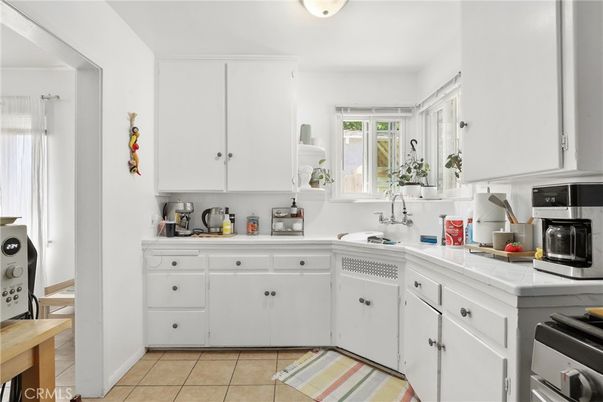Interior, Kitchen, Tile Countertops