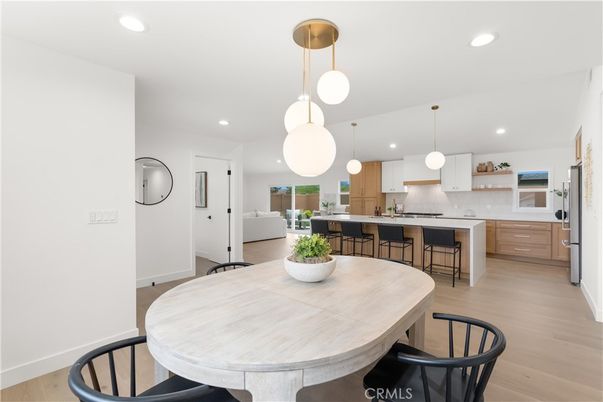 Dining room, Interior, Kitchen, Pendant Lights, Recessed Lighting, Wood Texture Flooring