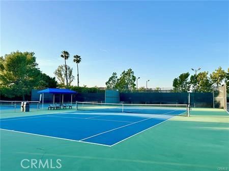 Exterior, Tennis Courts