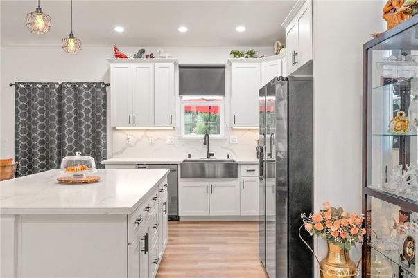 Interior, Kitchen, Pendant Lights, Recessed Lighting, Wood Texture Flooring