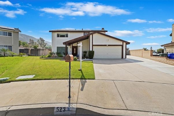 Backyard, Detached Garage, Exterior