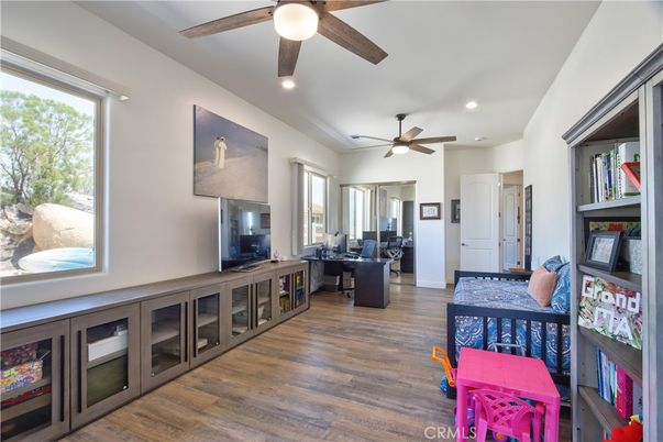Home Office, Interior, Recessed Lighting, Wood Texture Flooring