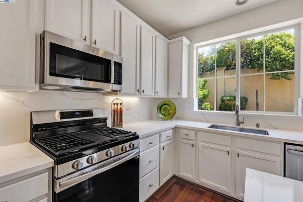 Interior, Kitchen, Stainless Steel Appliances, Wood Texture Flooring