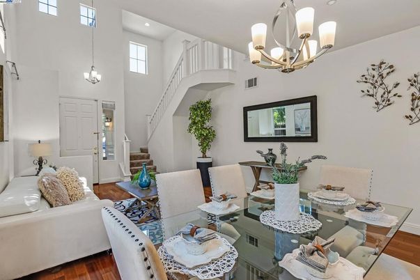Chandelier, Dining room, Interior, Living room, Pendant Lights, Recessed Lighting, Wood Texture Flooring