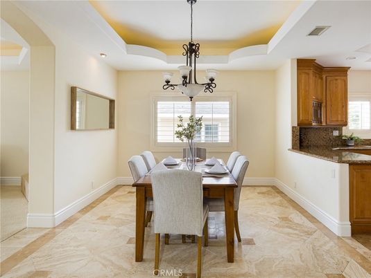Chandelier, Dining room, Interior, Pendant Lights