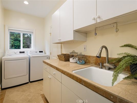 Interior, Recessed Lighting, Washer