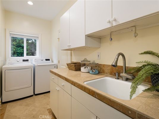 Interior, Recessed Lighting, Washer