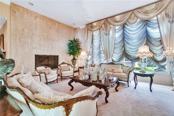 Fireplace, Interior, Living room