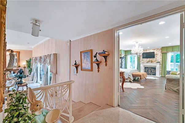 Chandelier, Fireplace, Interior, Recessed Lighting, Wood Texture Flooring