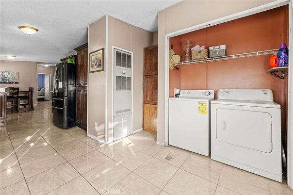 Dining room, Interior, Utility Closets, Washer