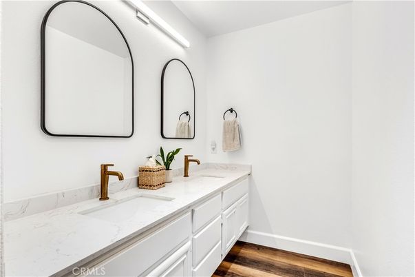 Bathroom, Dual Sink Vanities, Interior, Wood Texture Flooring