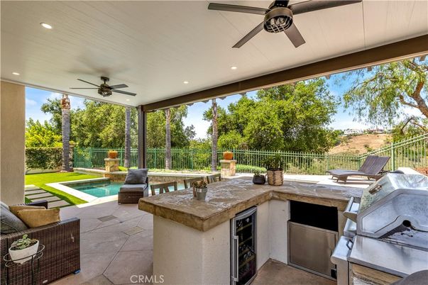 Exterior, Pool, Recessed Lighting