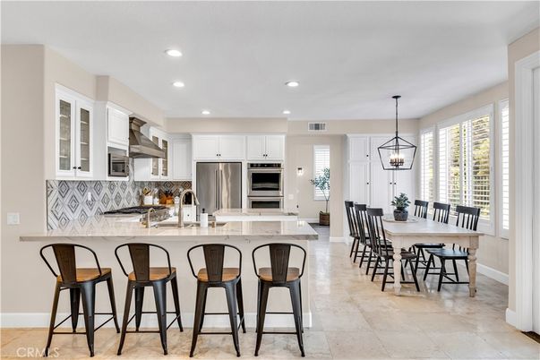 Dining room, Interior, Kitchen, Pendant Lights, Recessed Lighting, Stainless Steel Appliances