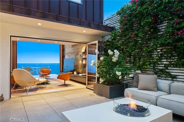 Exterior, Recessed Lighting, Water
