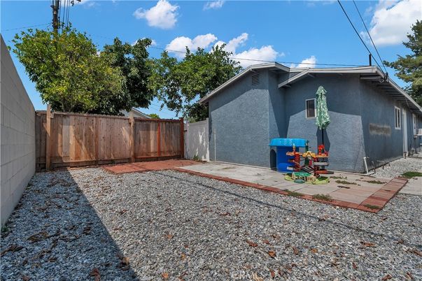 Backyard, Exterior