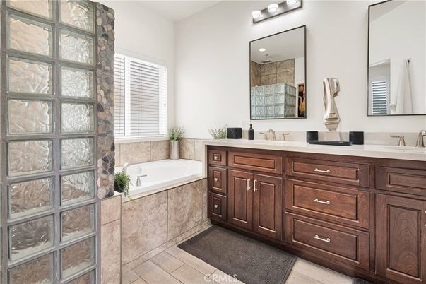 Bathroom, Dual Sink Vanities, Interior, Wood Texture Flooring