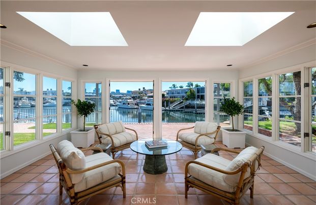 Interior, Living room, Sun Room, Water