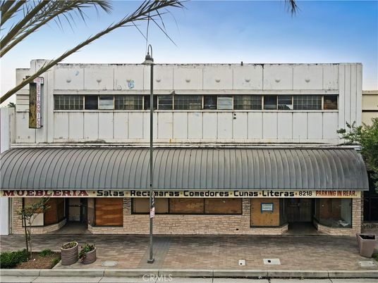 Exterior, Facade, None