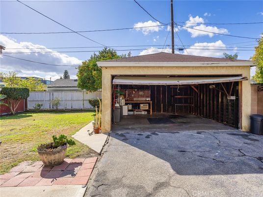 Backyard, Detached Garage, Exterior