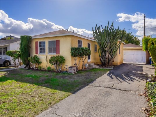 Detached Garage, Exterior