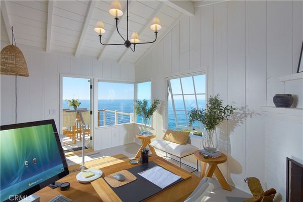Home Office, Interior, Water