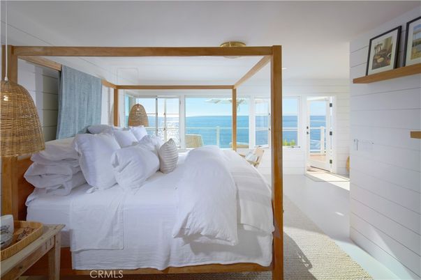Bedroom, Interior, Water