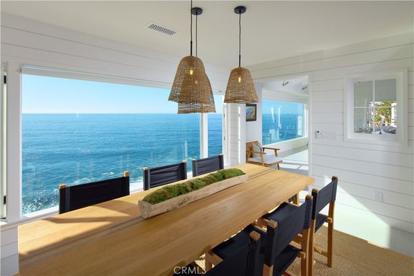Dining room, Interior, Pendant Lights, Water