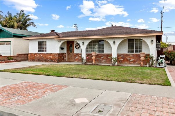 Attached, Backyard, Exterior, Facade, Ranch