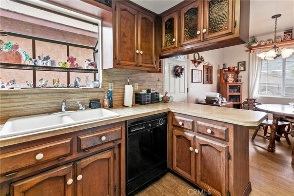 Dining room, Interior, Kitchen, Pendant Lights, Wood Texture Flooring