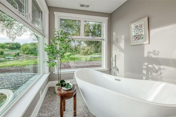 Bathroom, Free Standing Baths, Interior