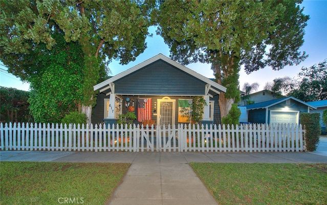 Backyard, Exterior, Facade, American Craftsman
