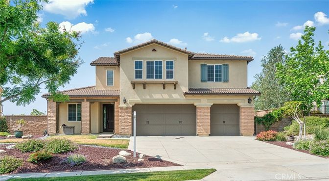 Attached, Exterior, Facade, Brick Facade, Mediterranean