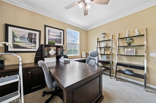 Home Office, Interior