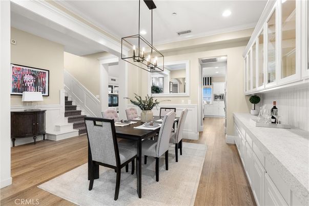Chandelier, Dining room, Interior, Pendant Lights, Recessed Lighting, Wood Texture Flooring
