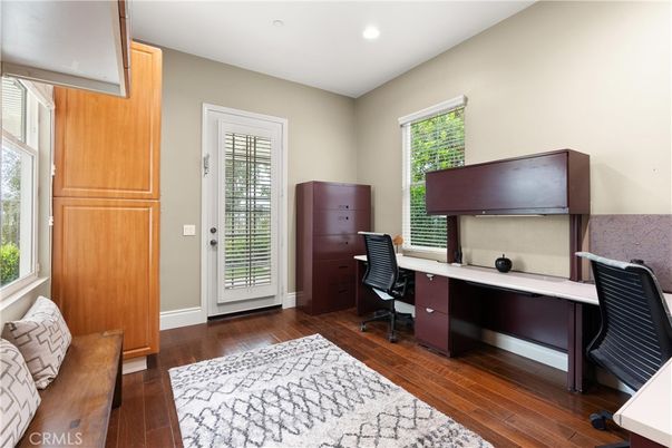 Home Office, Interior, Recessed Lighting, Wood Texture Flooring