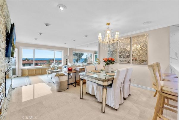 Chandelier, Dining room, Interior, Living room, Recessed Lighting, Water